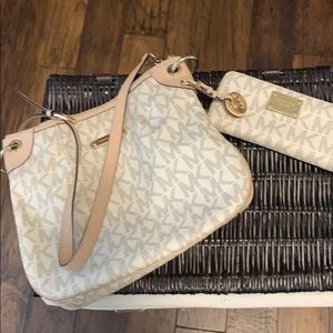 Michael Korda used purse and wallet